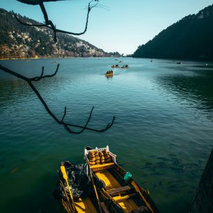 avinash-kumar-QbaWlIXD_i0-unsplash